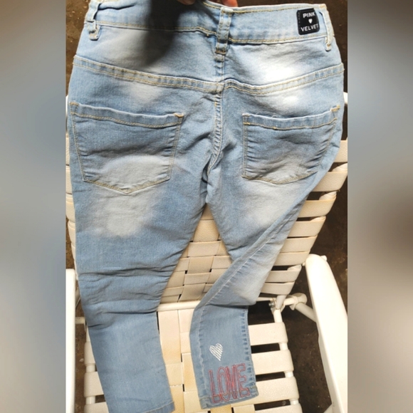 Pink Velvet Embroidered Blue Jeans size 16 Junior Girls - Picture 3 of 5